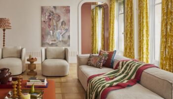 Un salone arredato a festa!