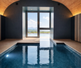 Ristrutturazione nelle Langhe: da fienile a casa di design